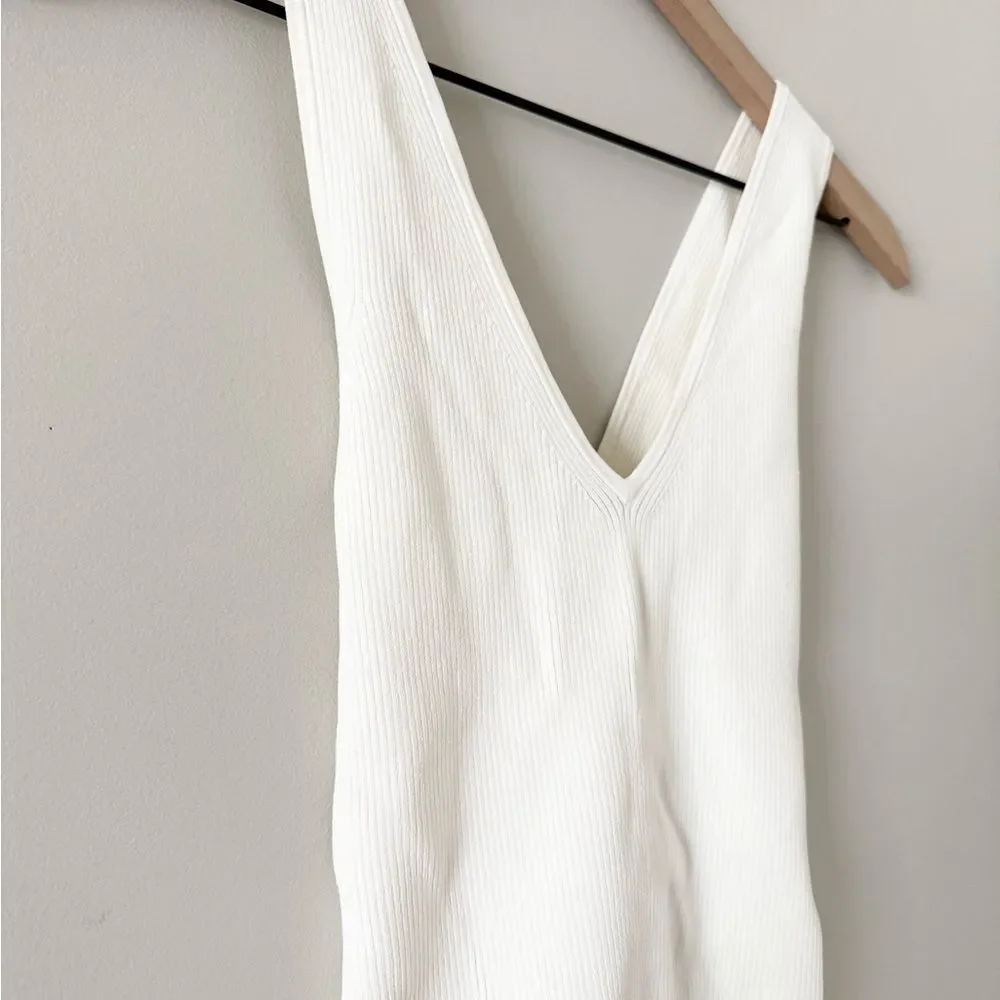 INTERMIX Cross Back Strap Ribbed Tank in White Size S - Picture 2 of 6